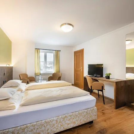 Kirchenwirt Herberg 4*