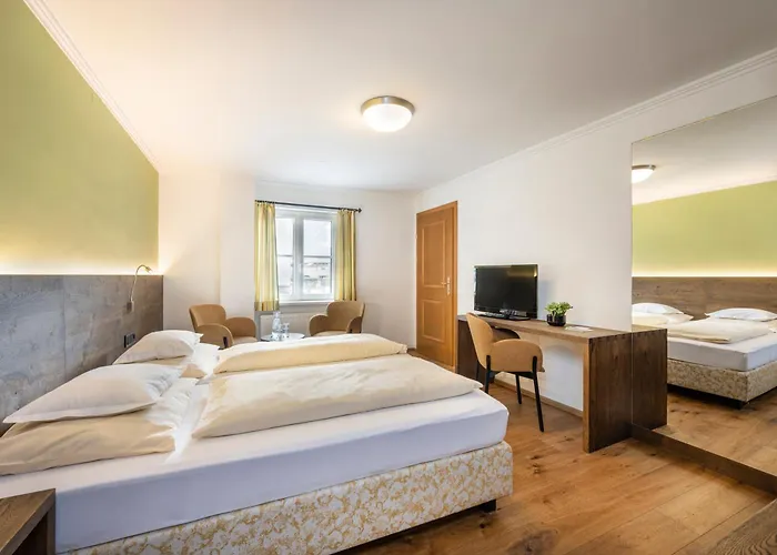 Kirchenwirt Penzion 4*